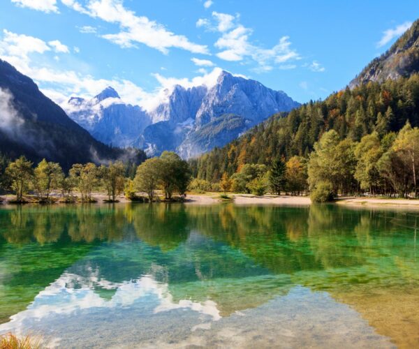 Szlovénia rejtett kincsei: Vízesése, hegyek és túrázás szerelmeseinek