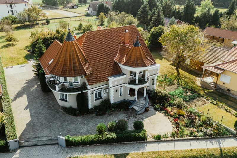 Olcsó szállások Kehidakustány Gondűző napok Kehidakustányban! - Admirál Villa Panzió -29%! Már 56 900 Ft/2 fő/2 éj-től!