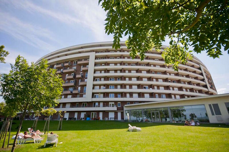 Olcsó szállások Siófok Nyár eleji lazítás a Balaton partján! - Club 218 Holiday Apartman ! Már 69 980 Ft/2 fő/2 éj-től!