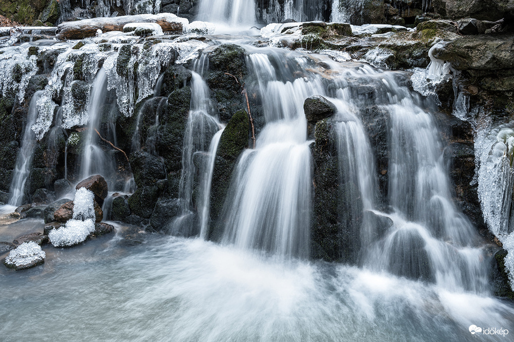 anna-völgy vízesés