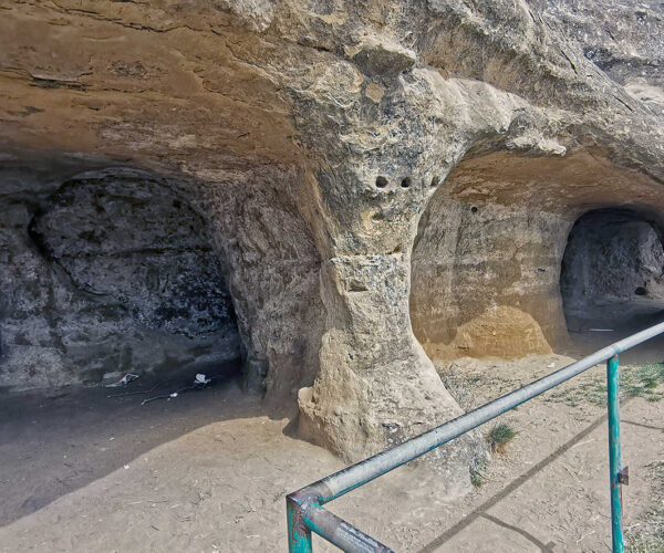 kishartyán kőlyuk