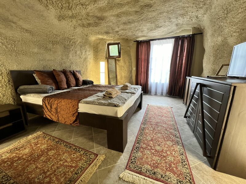 Olcsó szállás Sirok Egy éjszakás barlangi pihenés! - Sirocave Barlang Szobák -33%! Már 26 880 Ft/2 fő/1 éj-től! nyaralások