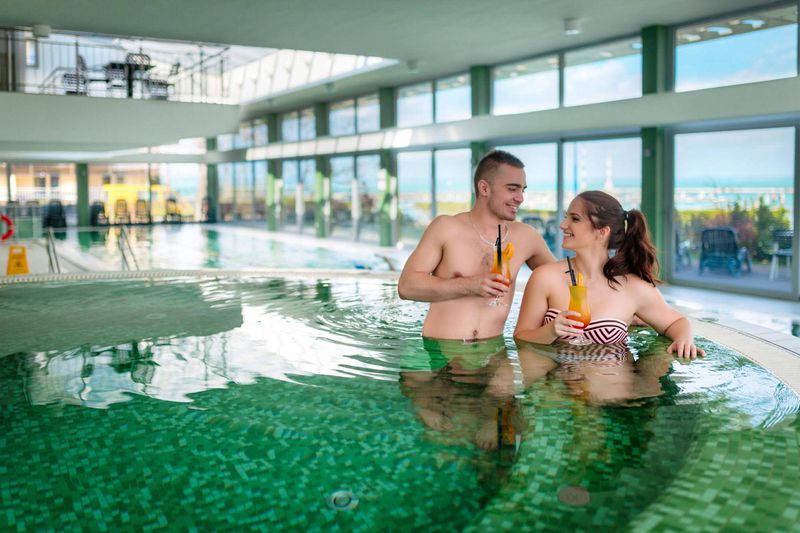Olcsó szállás Siófok Négycsillagos wellness a Balaton partján! - Hotel Yacht**** Wellness & Business -20%! Már 72 900 Ft/2 fő/2 éj-től! nyaralások